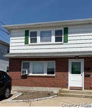 885 E Park Avenue, Unit Upper
