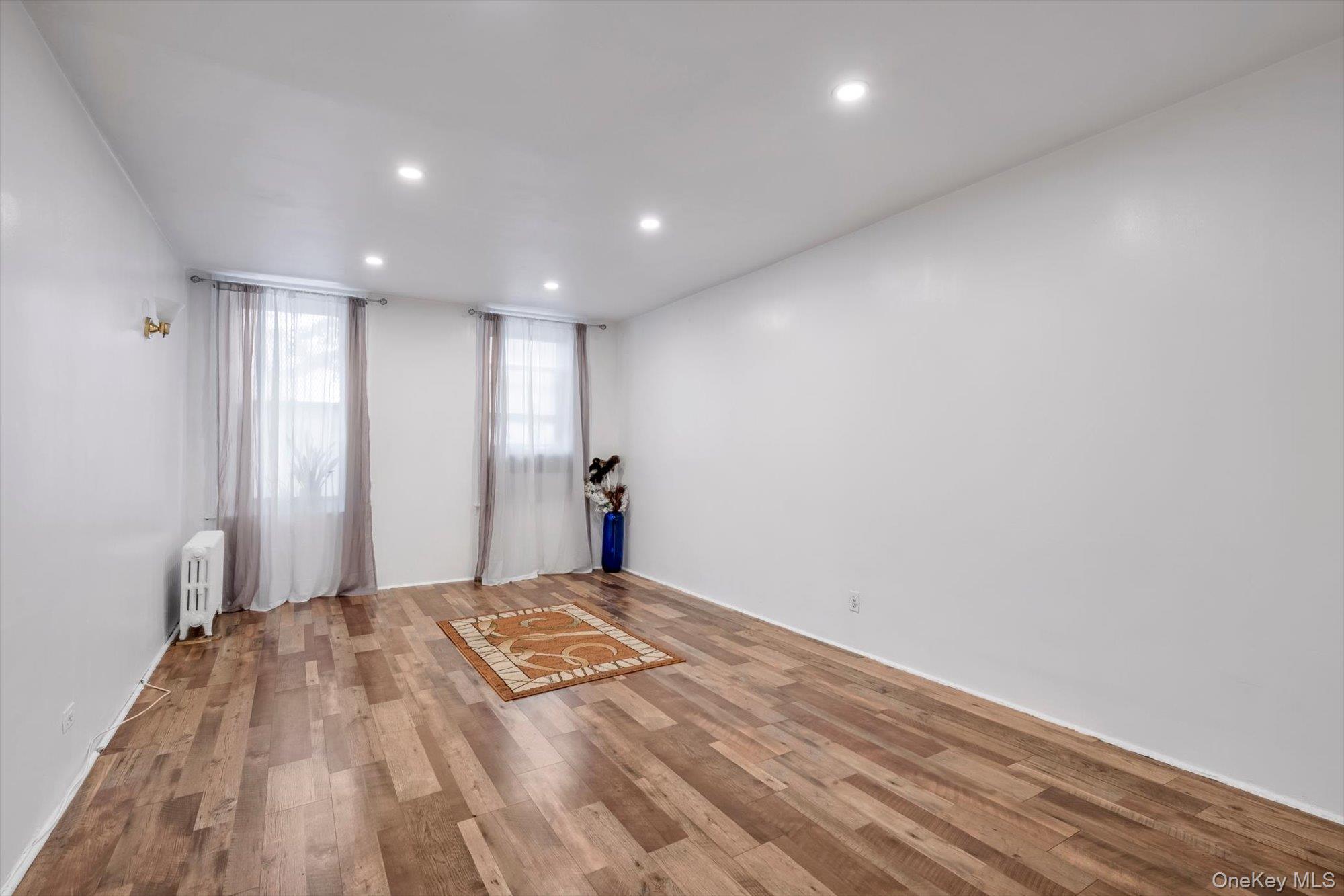 1711 Davidson Avenue, Unit 1N photo 3