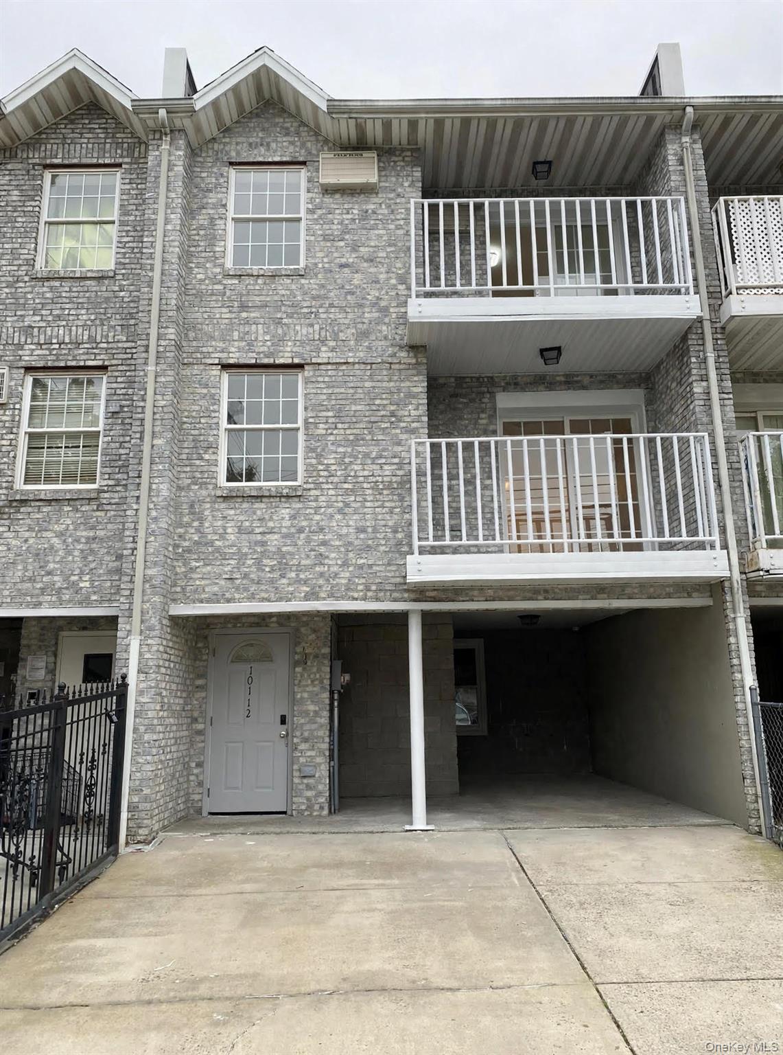 101-12 101st Avenue – For Sale