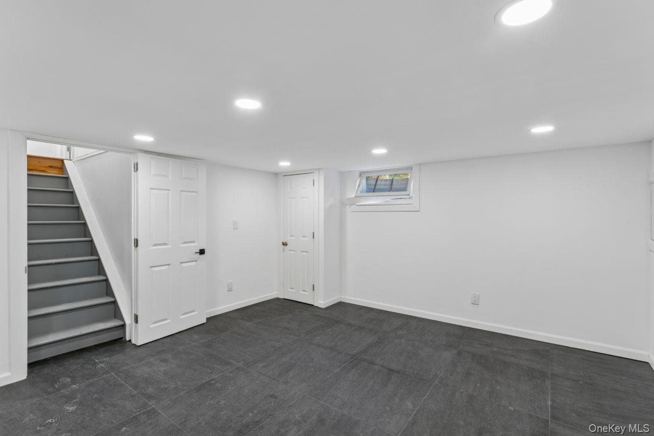 98 Rose Place – For Rent photo 21