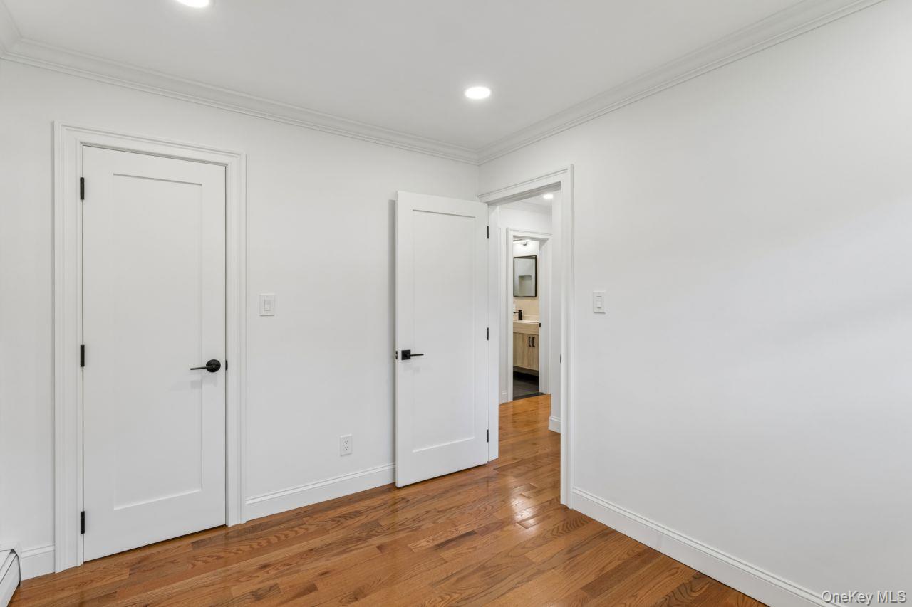 98 Rose Place – For Rent photo 12