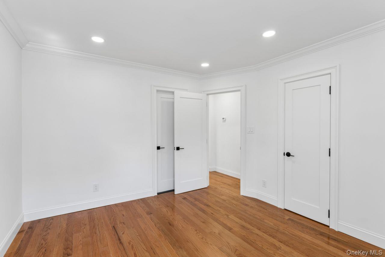 98 Rose Place – For Rent photo 9