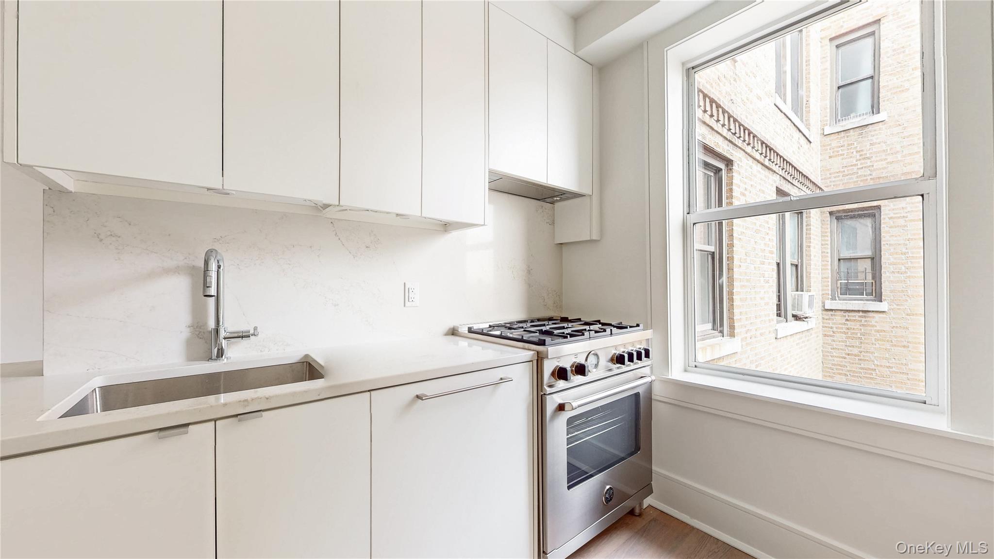 14809 Northern Boulevard, Unit 5M photo 12