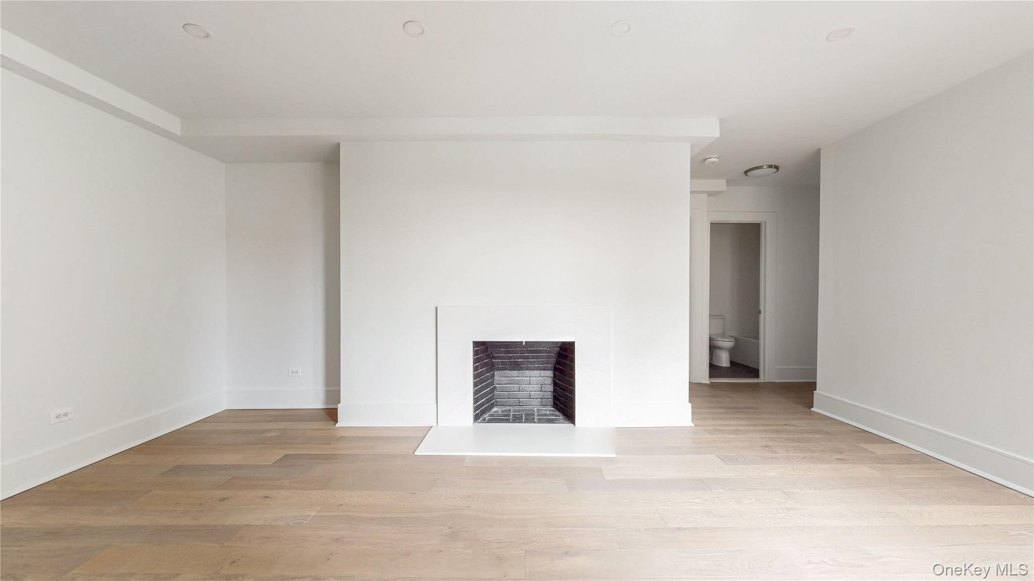 14809 Northern Boulevard, Unit 5M photo 9