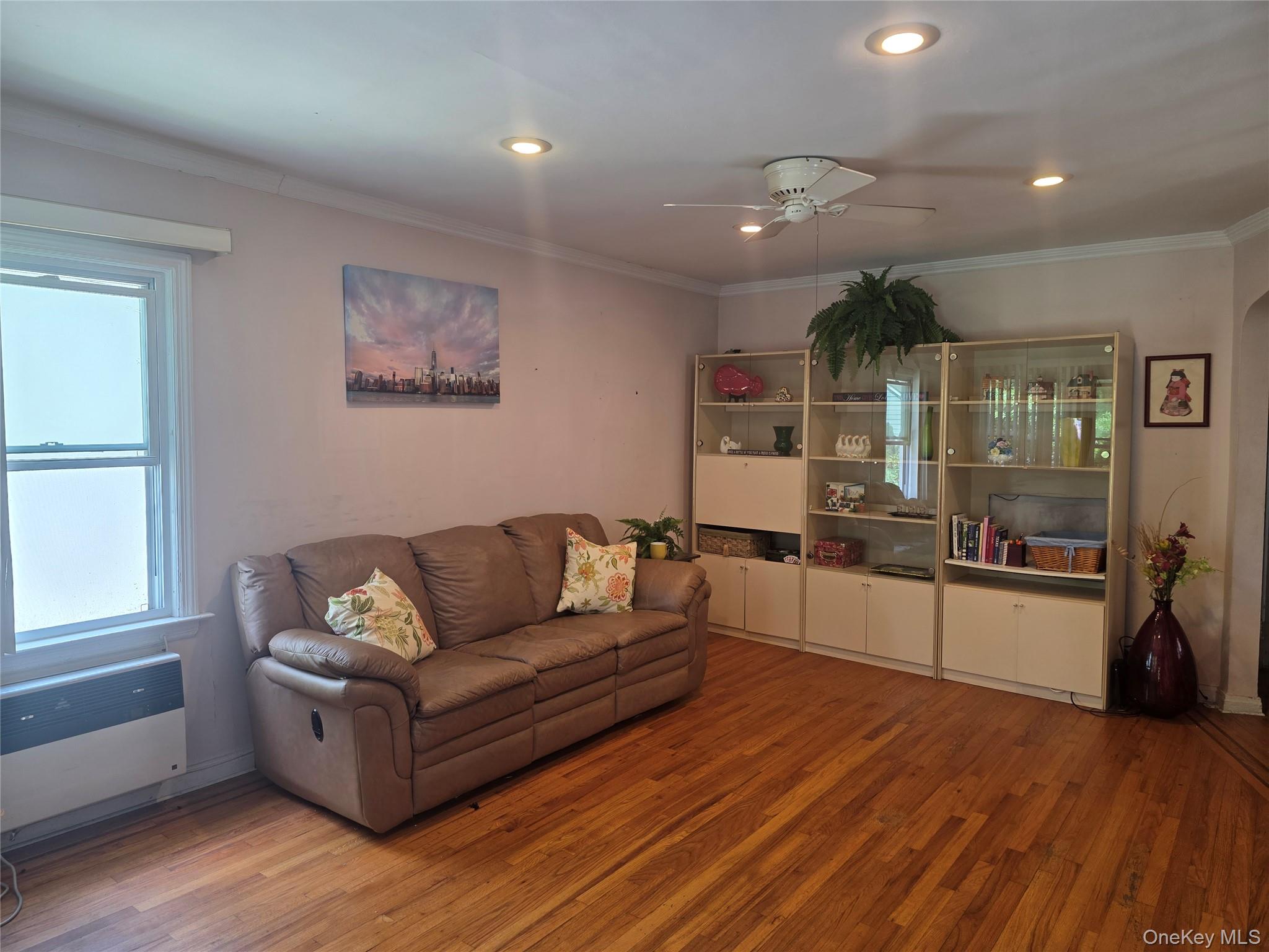 17516 Underhill Avenue – For Sale photo 3