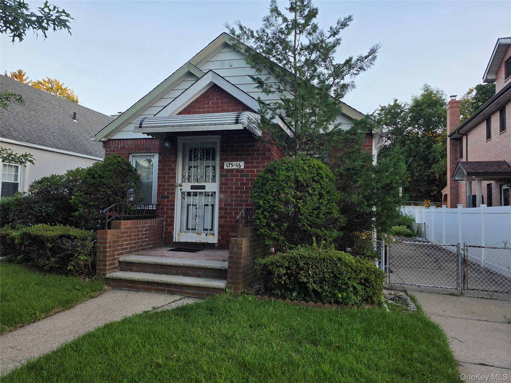17516 Underhill Avenue – For Sale photo 2