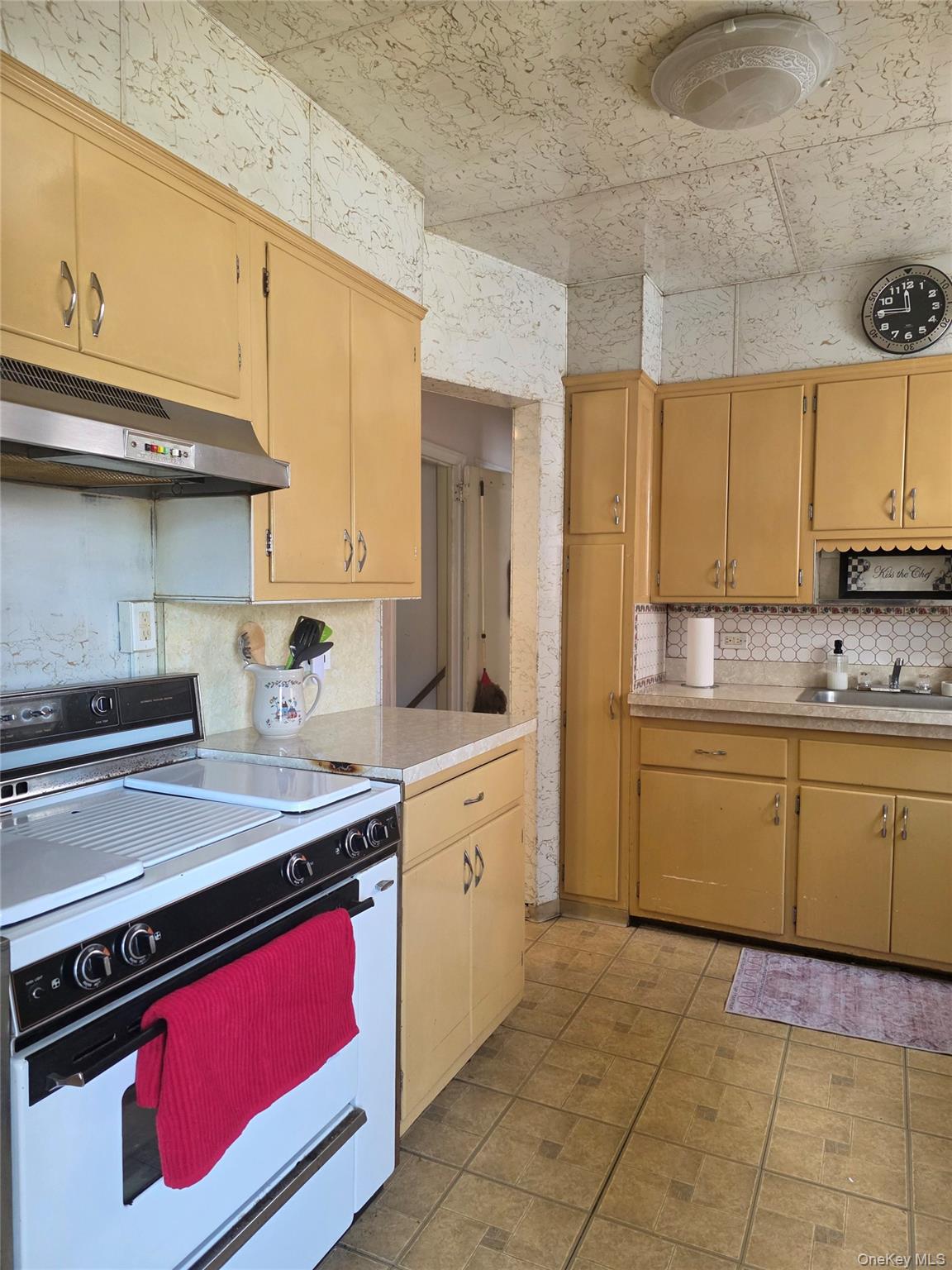 17516 Underhill Avenue – For Sale photo 6