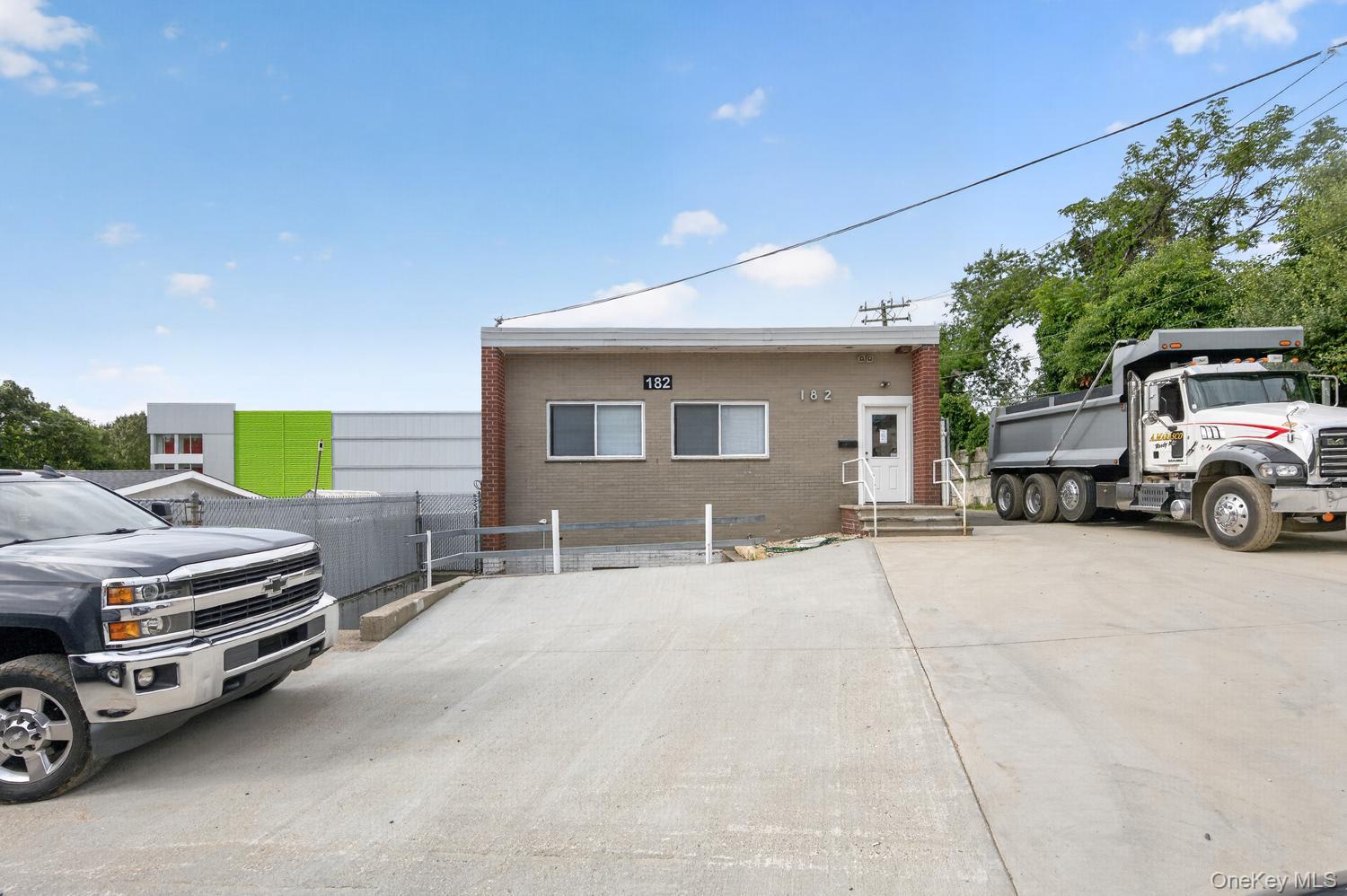182 Fairchild Avenue – For Rent photo 3