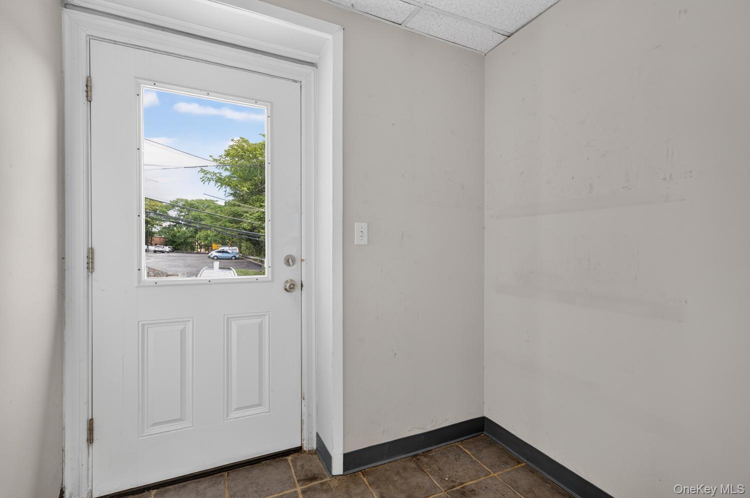 182 Fairchild Avenue – For Rent photo 4