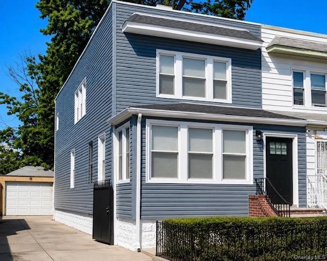 214 E 38th Street – For Sale photo 2
