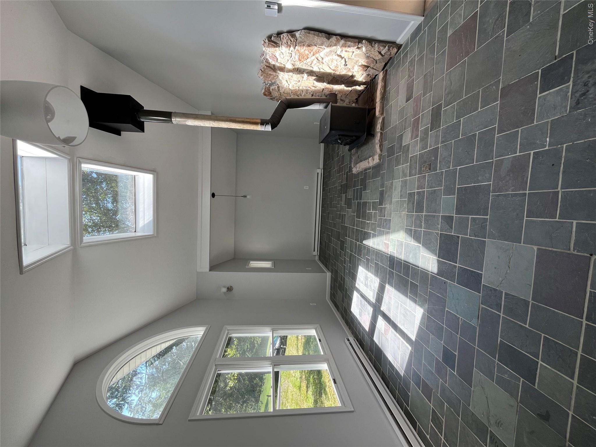 21 Browns Road – For Sale photo 7