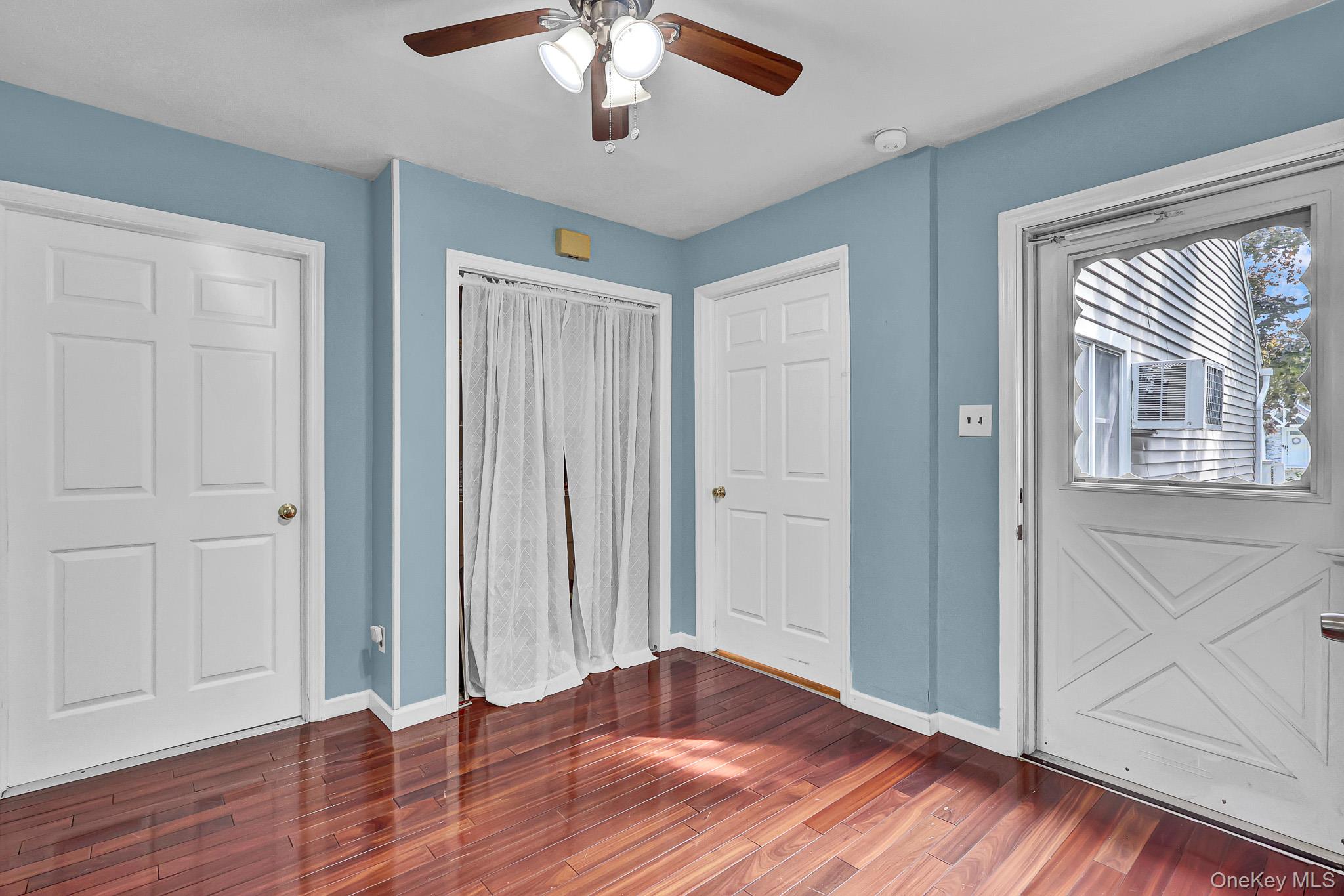 948 Simon Place – For Sale photo 24