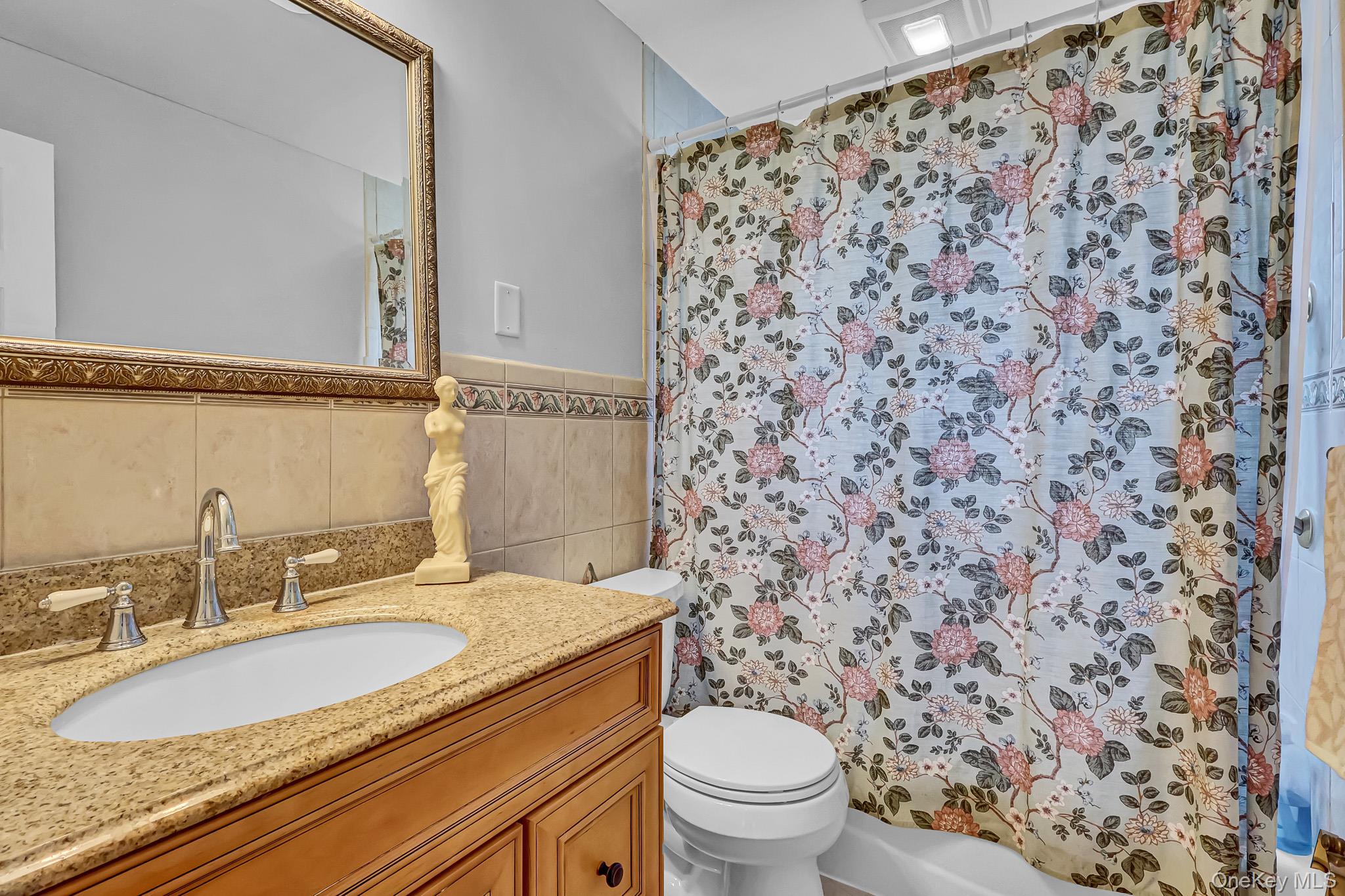 948 Simon Place – For Sale photo 29
