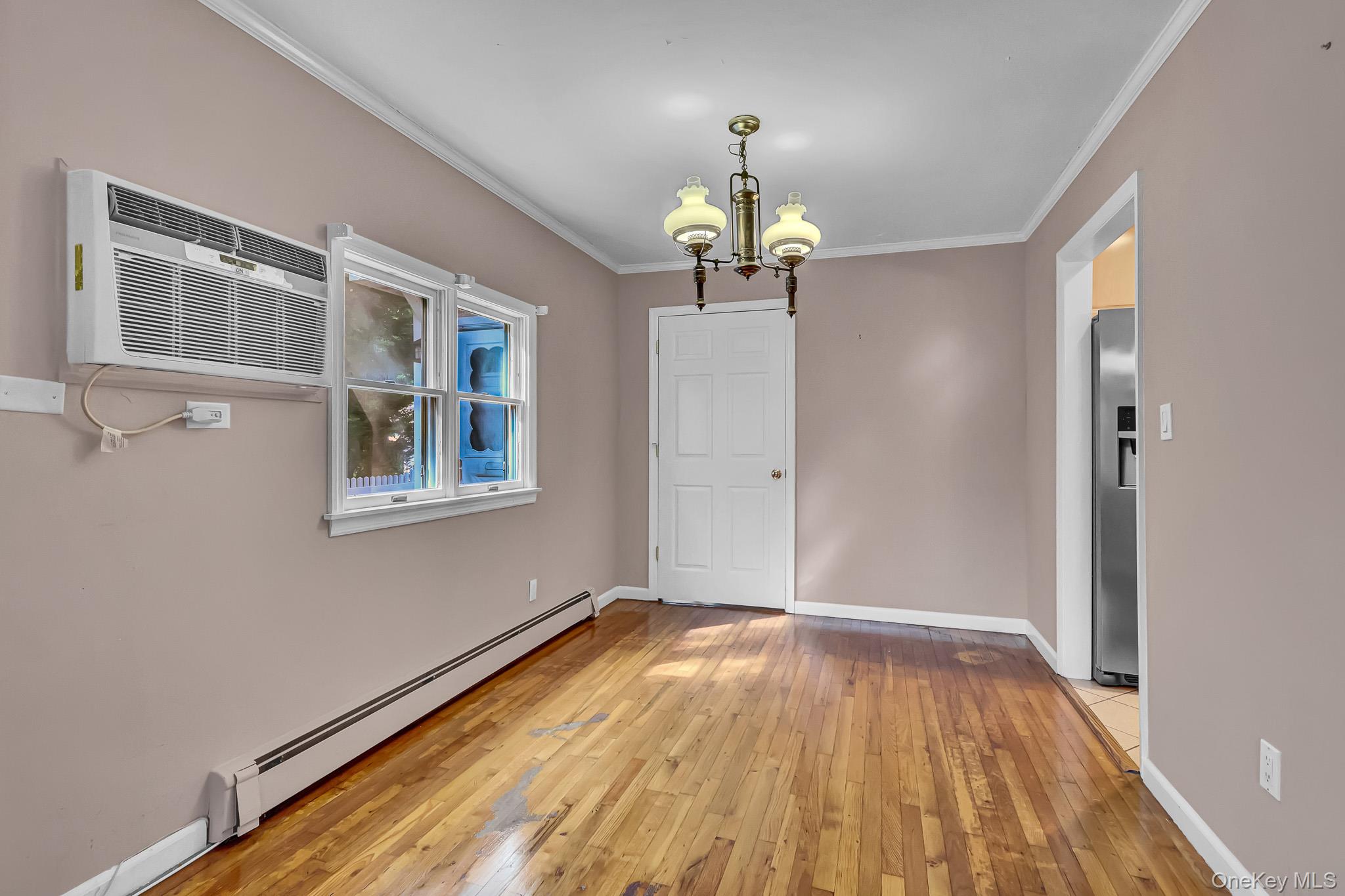 948 Simon Place – For Sale photo 17
