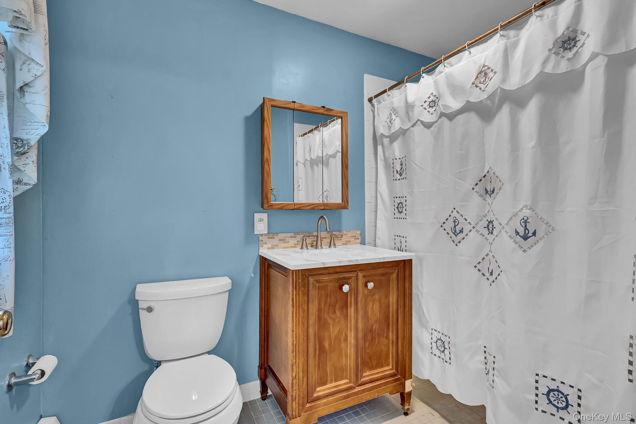 948 Simon Place – For Sale photo 25