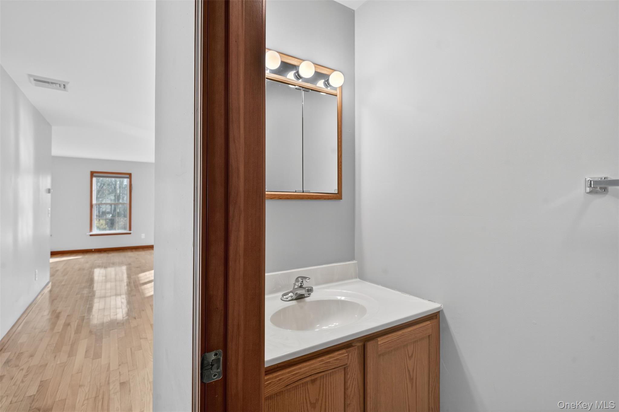 98 Black Creek Road – For Rent photo 17
