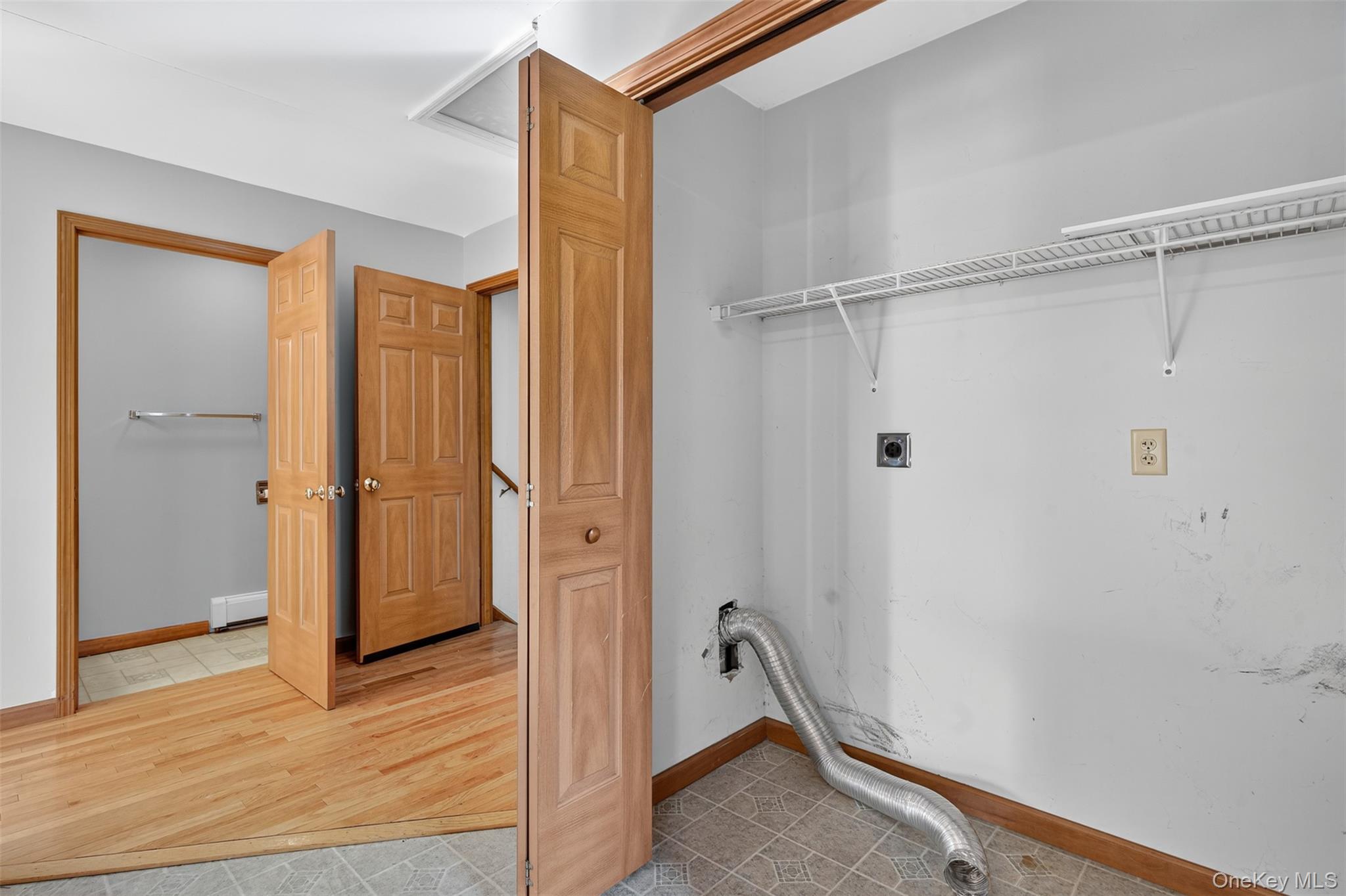 98 Black Creek Road – For Rent photo 18
