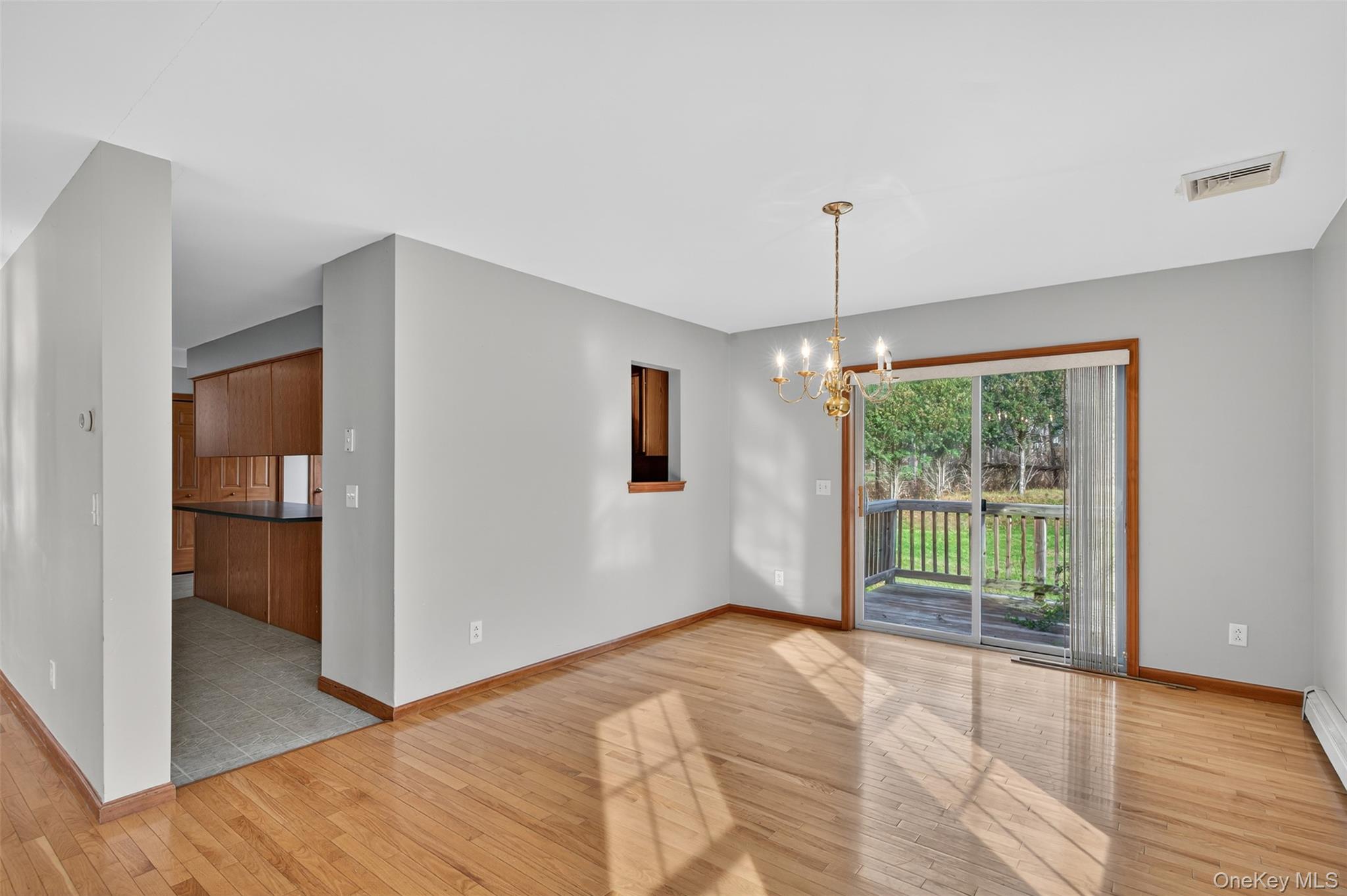 98 Black Creek Road – For Rent photo 10