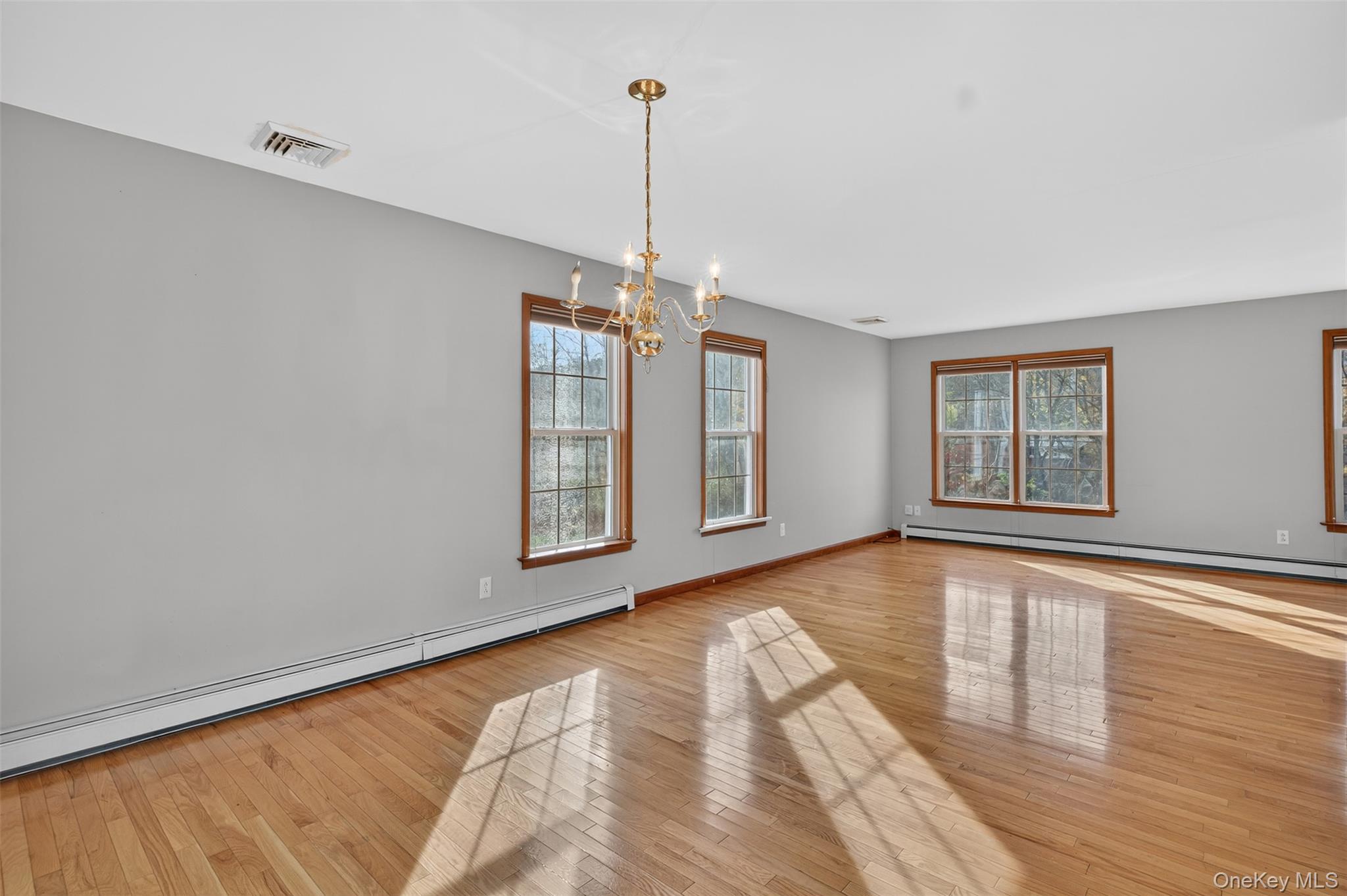 98 Black Creek Road – For Rent photo 12