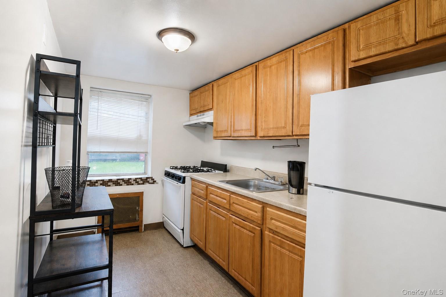 325 Shore Road, Unit C photo 8