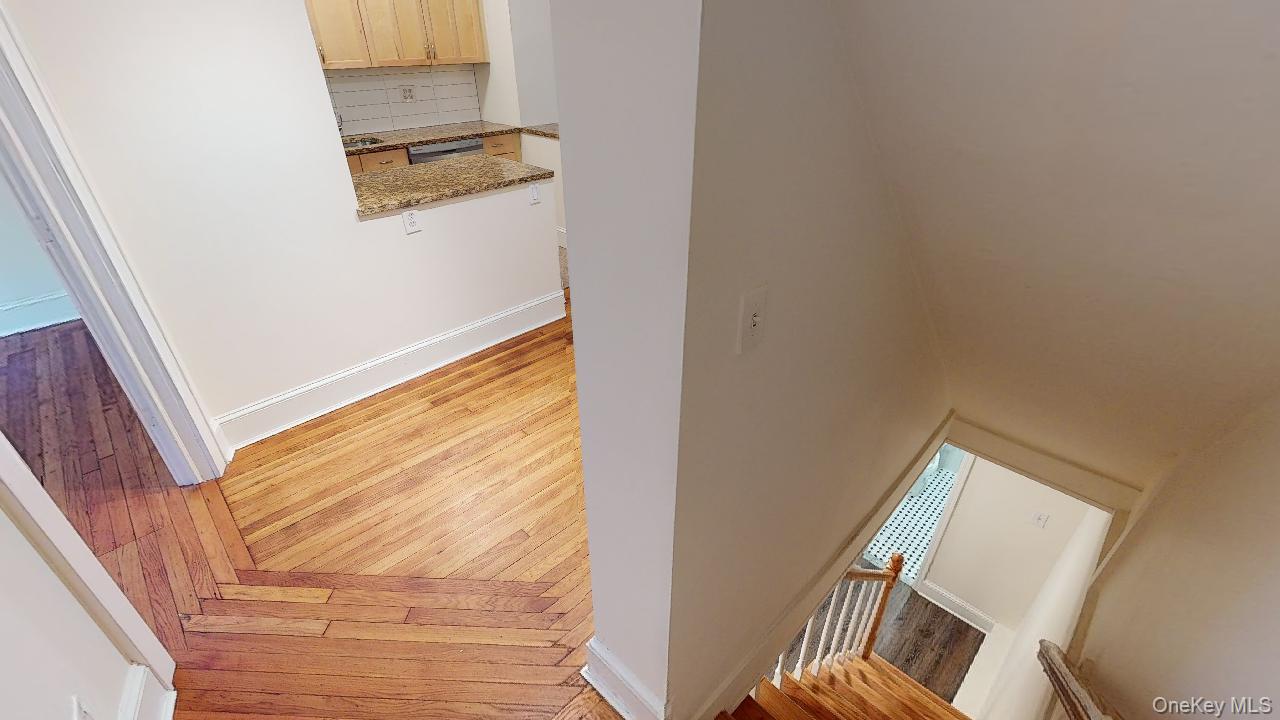 382 Burns Street, Unit 1 photo 16