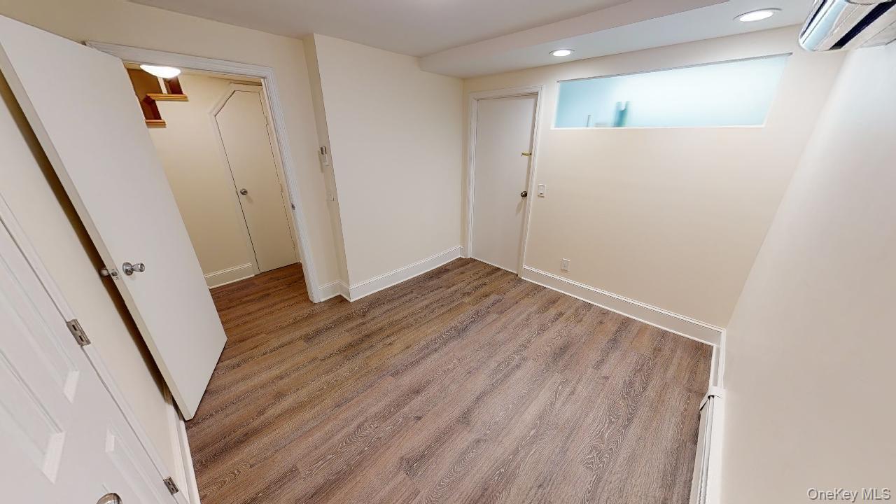 382 Burns Street, Unit 1 photo 23