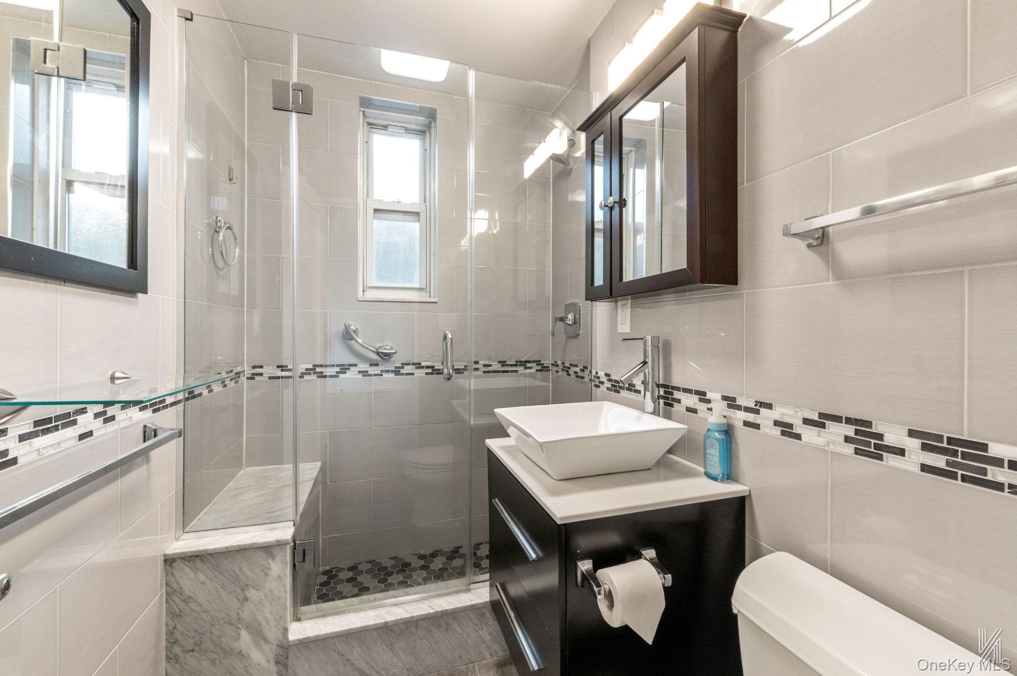 39-25 51st Street, Unit 1F photo 22