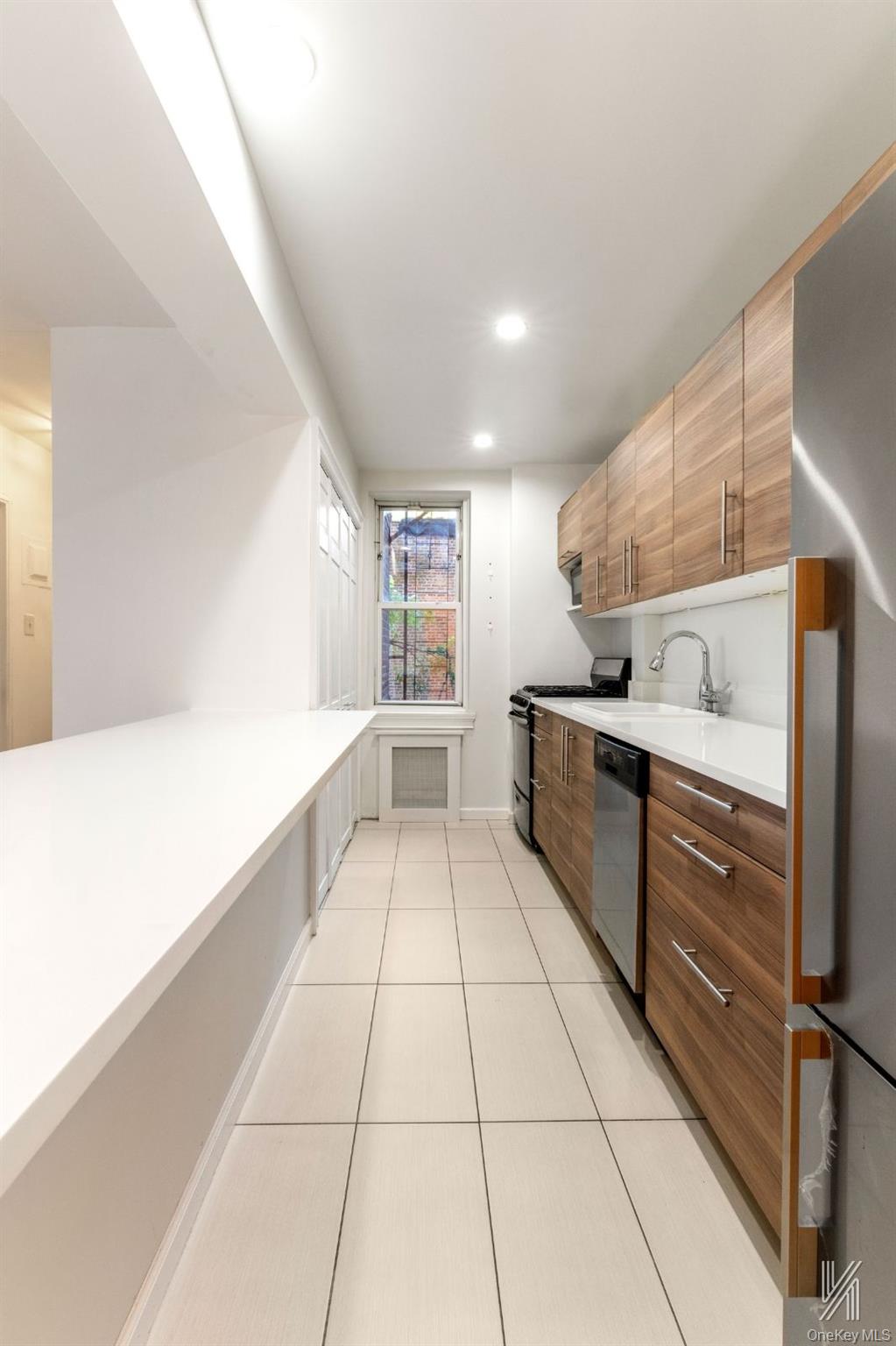 39-25 51st Street, Unit 1F photo 14
