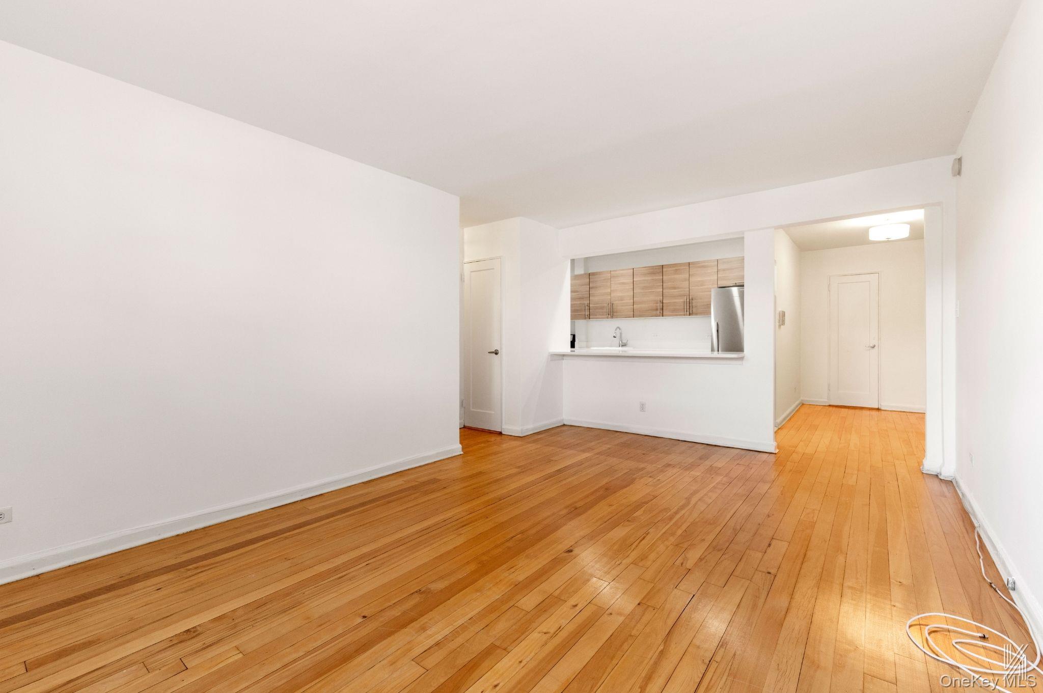 39-25 51st Street, Unit 1F photo 6