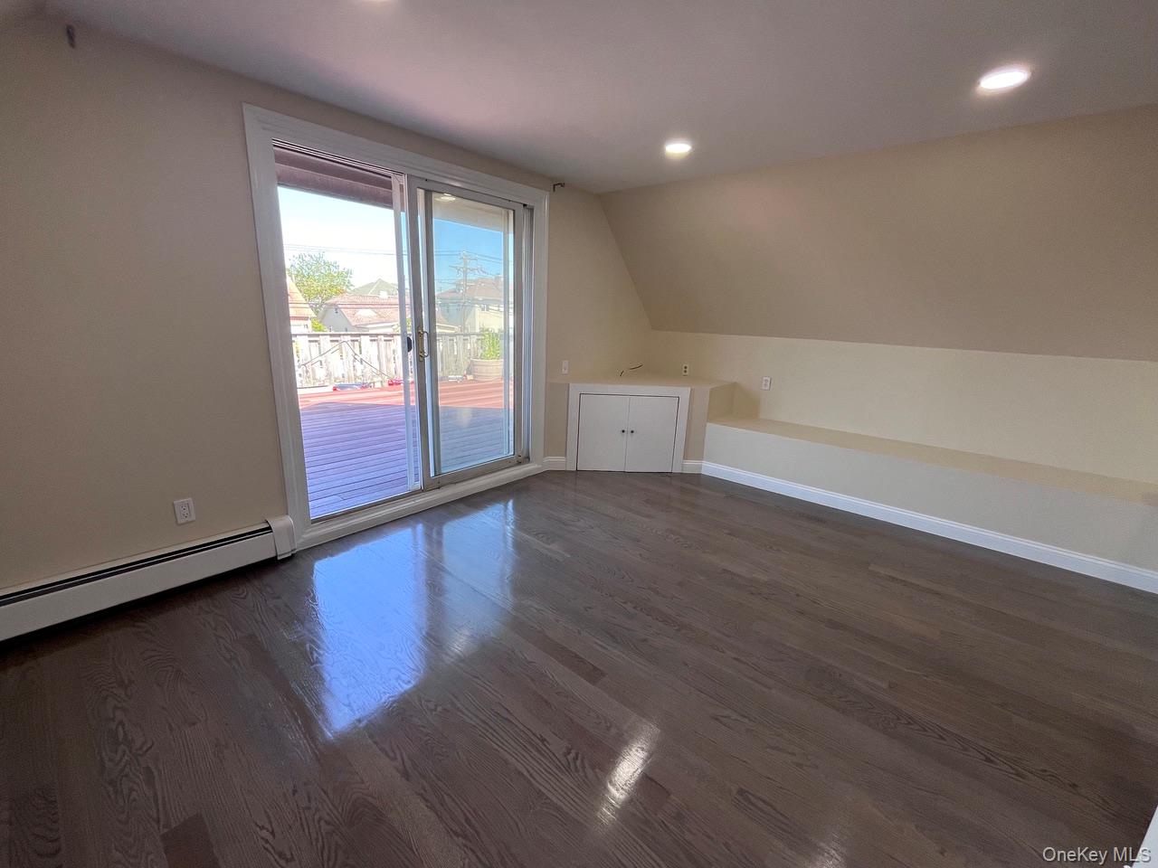 252 Lindell Boulevard – For Rent photo 6