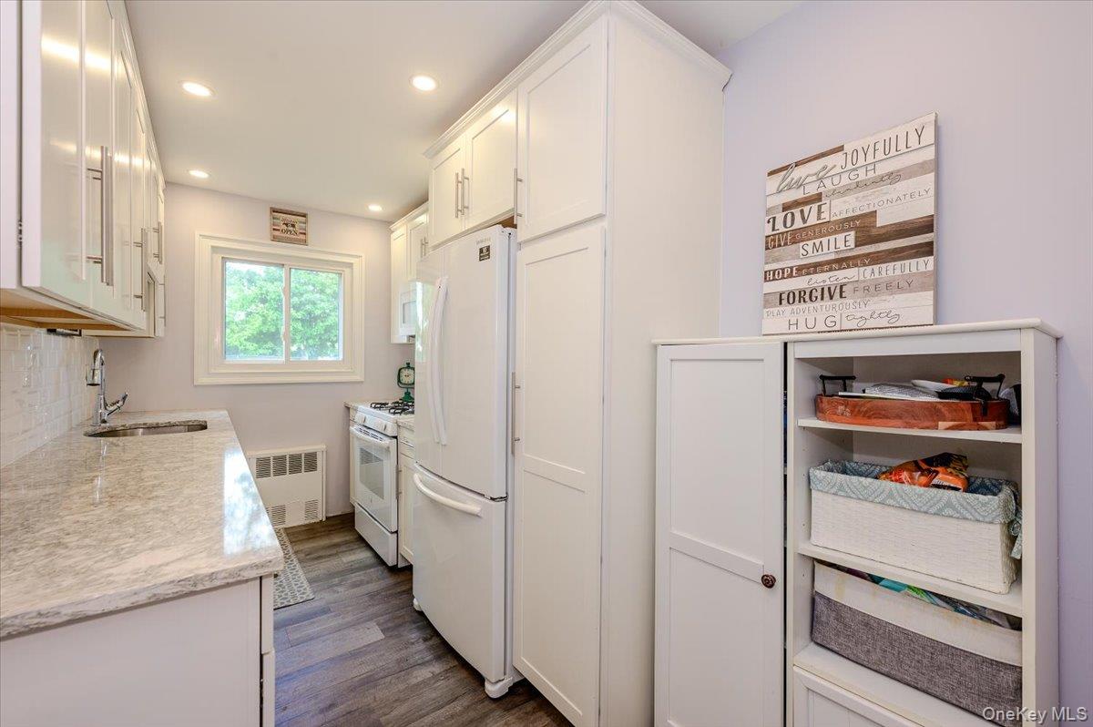 346 Edmunton Drive, Unit L17 photo 6