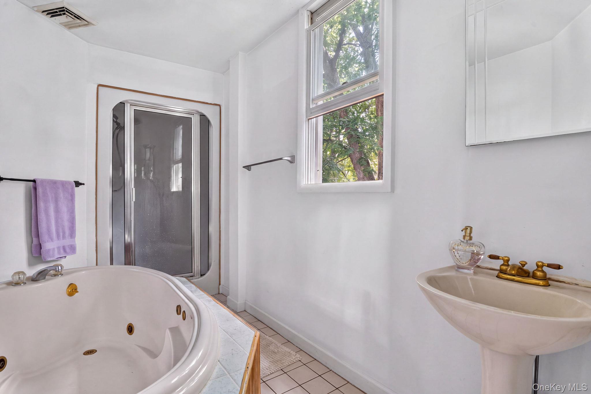 11 S White Street – For Sale photo 7