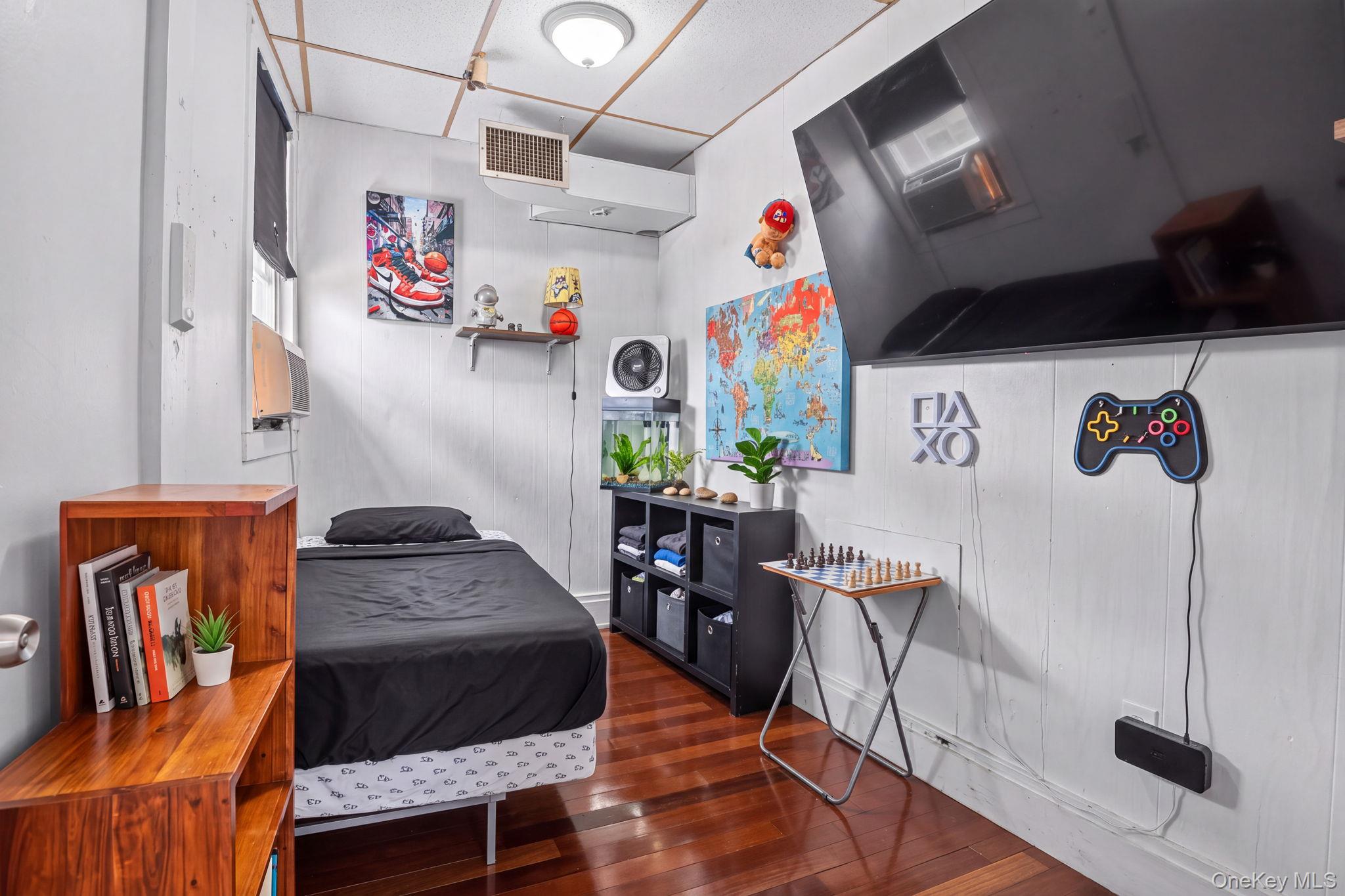 11 S White Street – For Sale photo 10