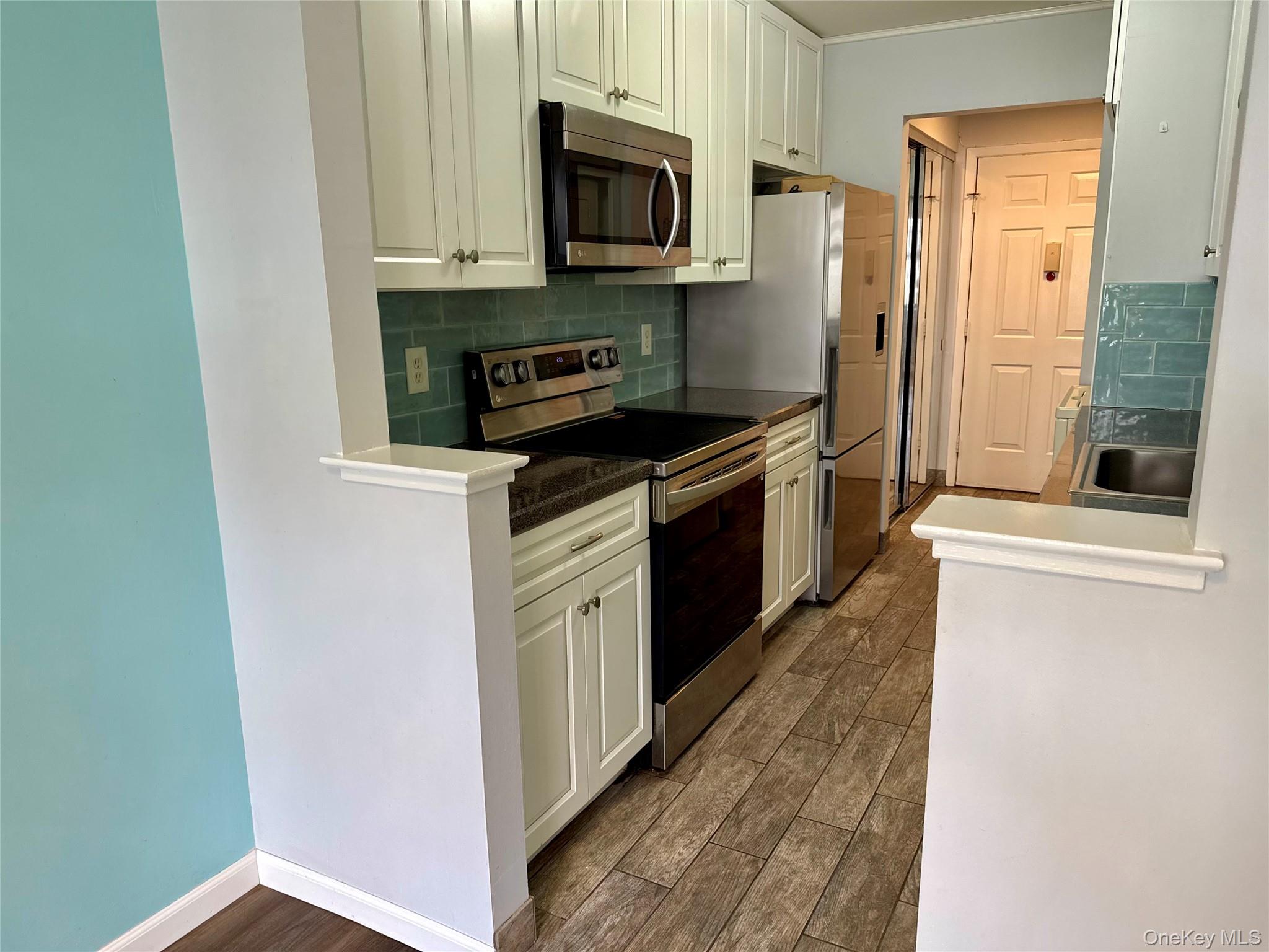 11 Skyline Drive, Unit 12 photo 12