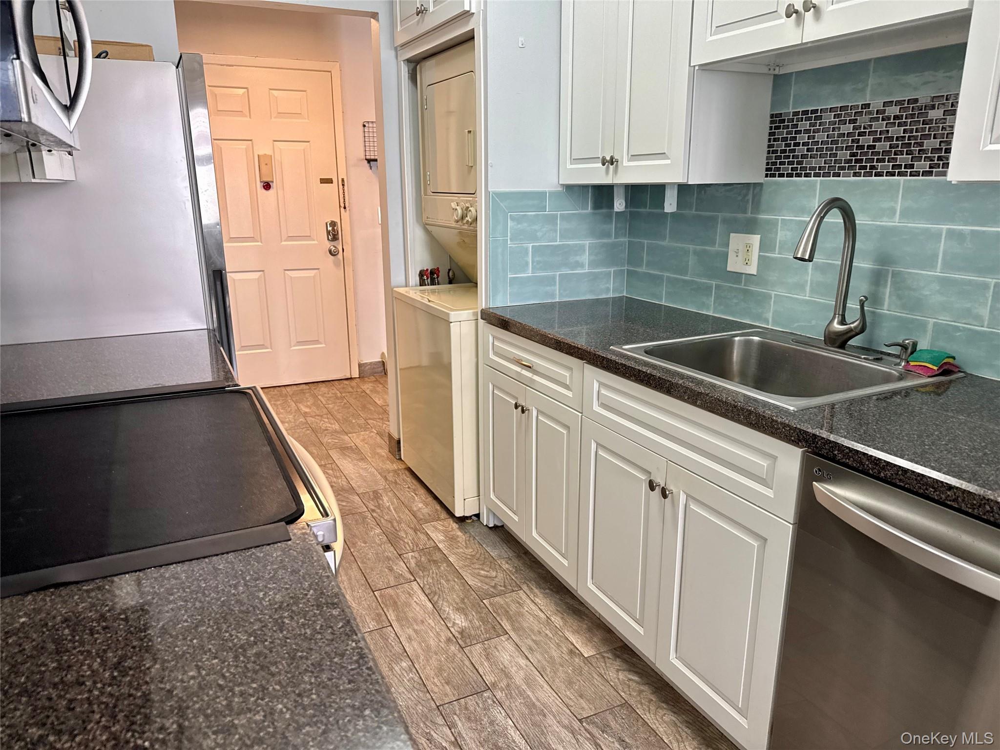 11 Skyline Drive, Unit 12 photo 13