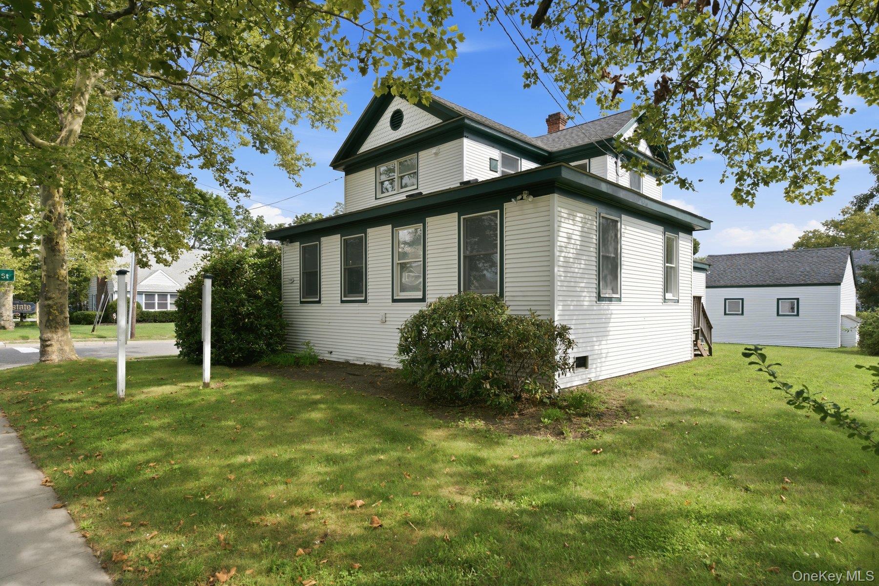 1228 Roanoke Avenue – For Sale photo 2