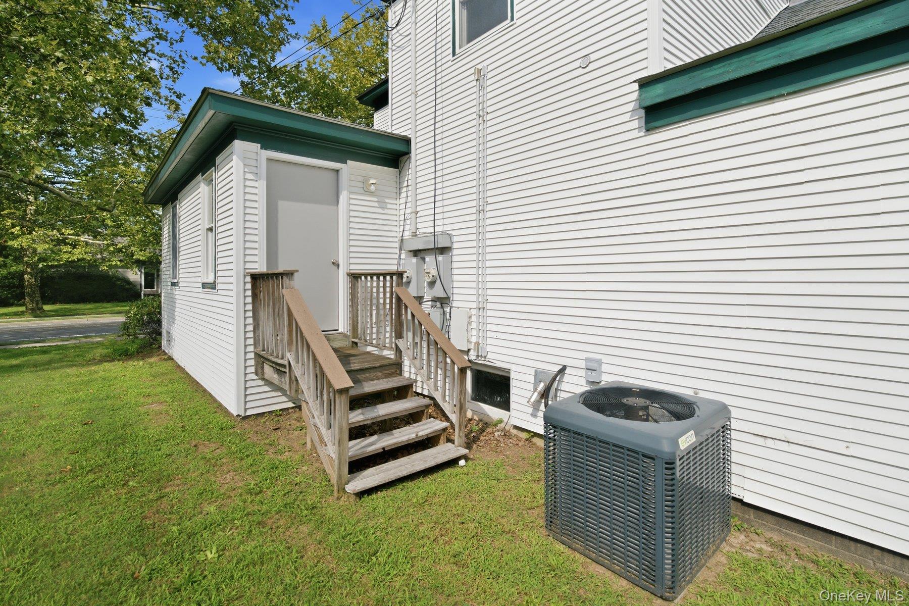 1228 Roanoke Avenue – For Sale photo 32
