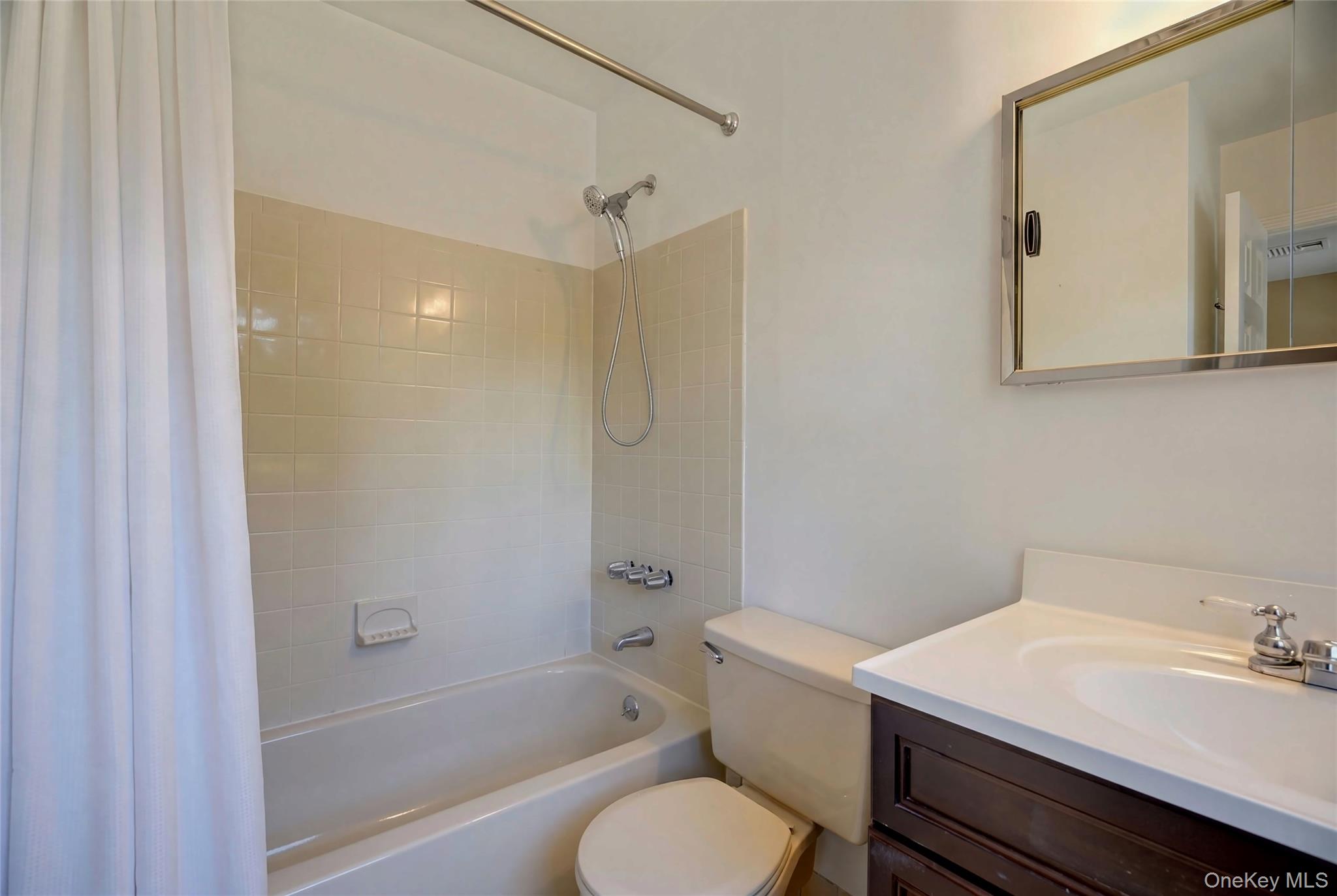 13 Pine Street – For Sale photo 17