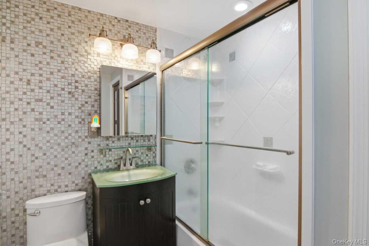 52 Brompton Road, Unit 52 photo 15
