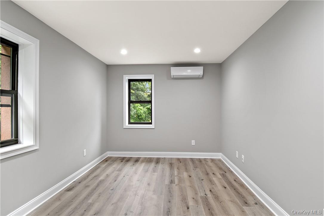 122 Commerce Street, Unit 5 photo 3