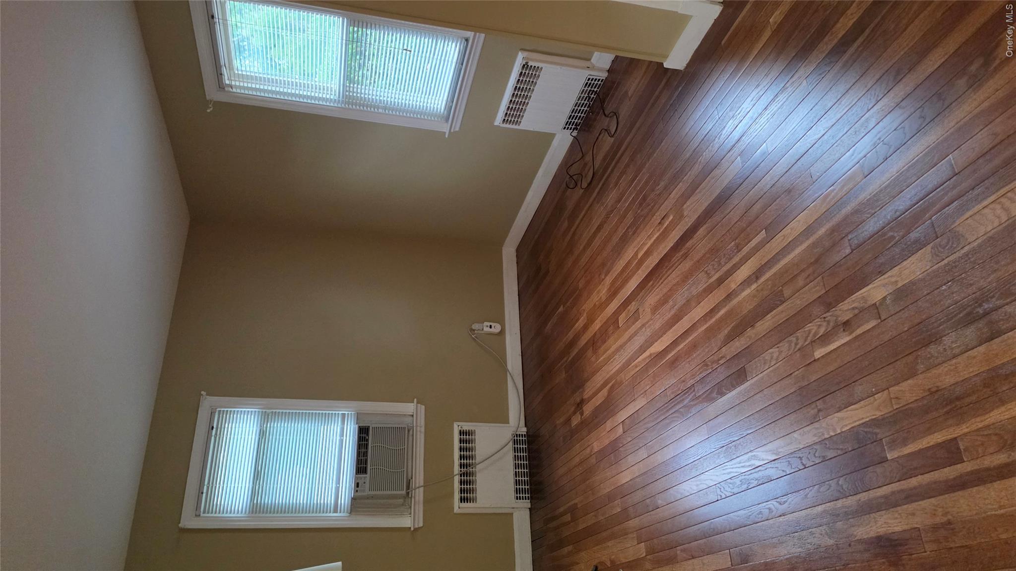 27 Haines Boulevard – For Rent photo 11