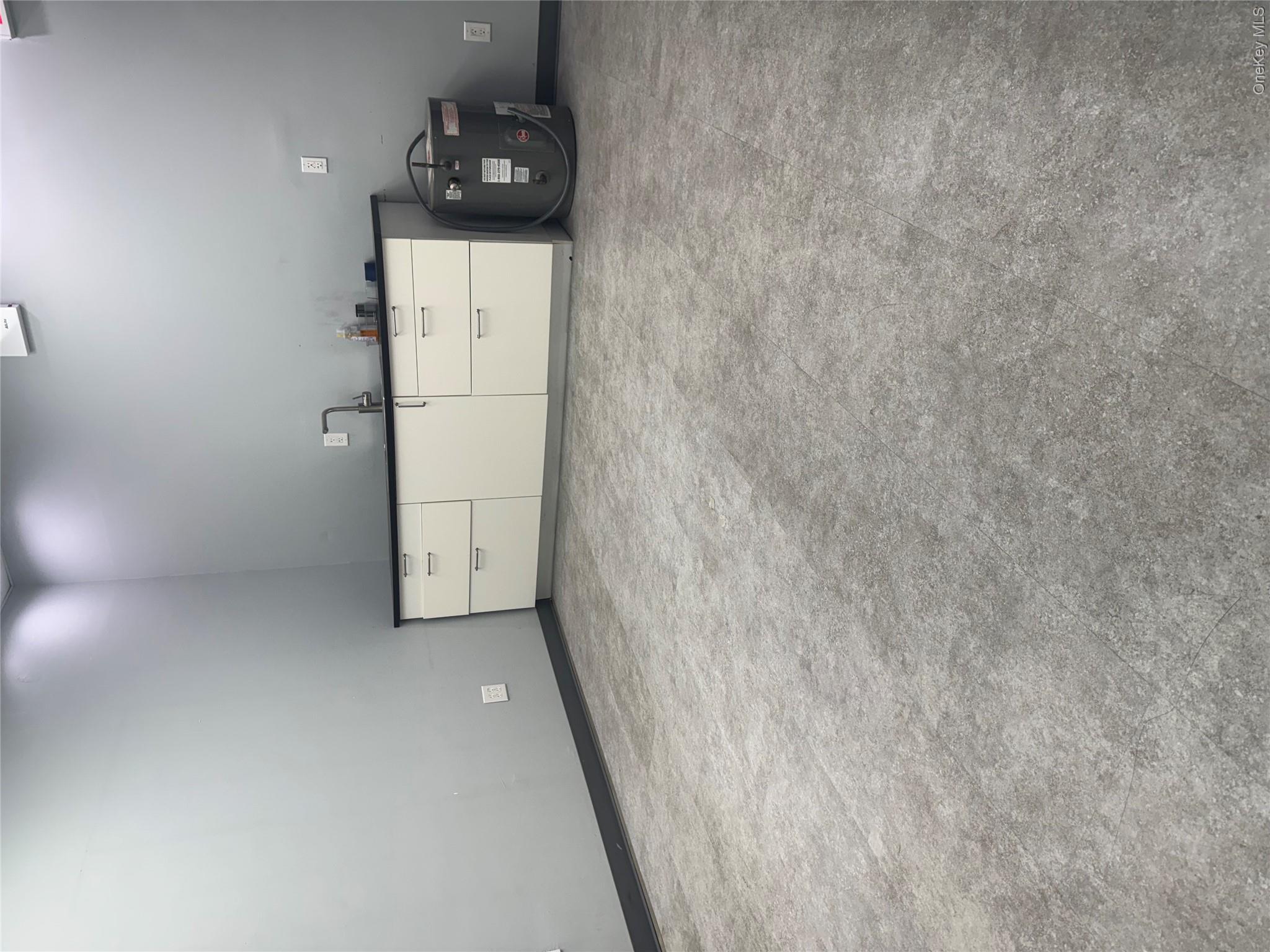 10401 Northern Blvd – For Rent photo 5