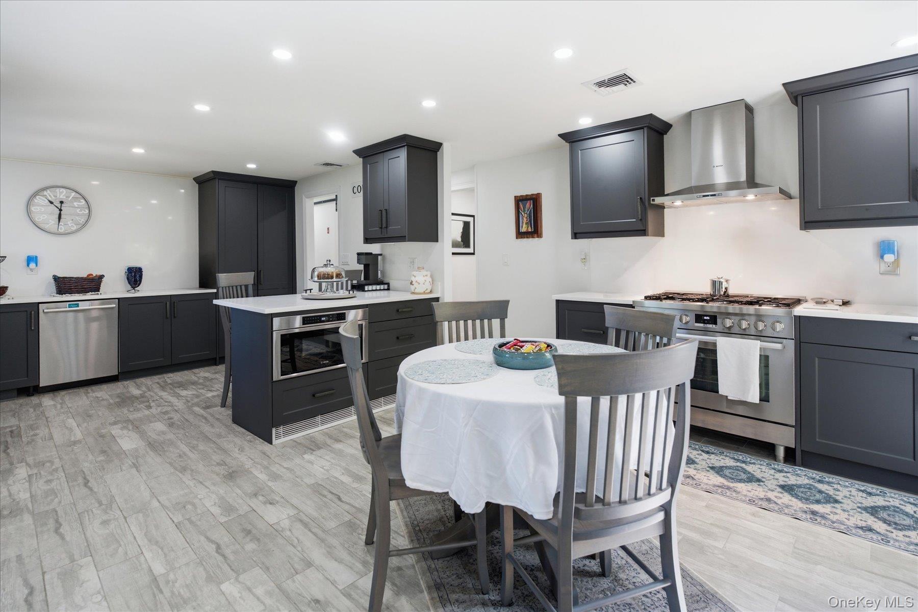 4 Fairlane Drive – For Sale photo 24