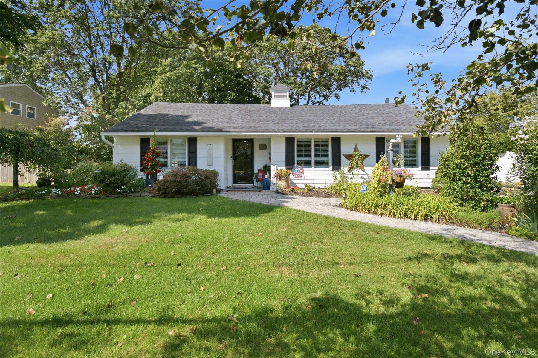 4 Fairlane Drive – For Sale