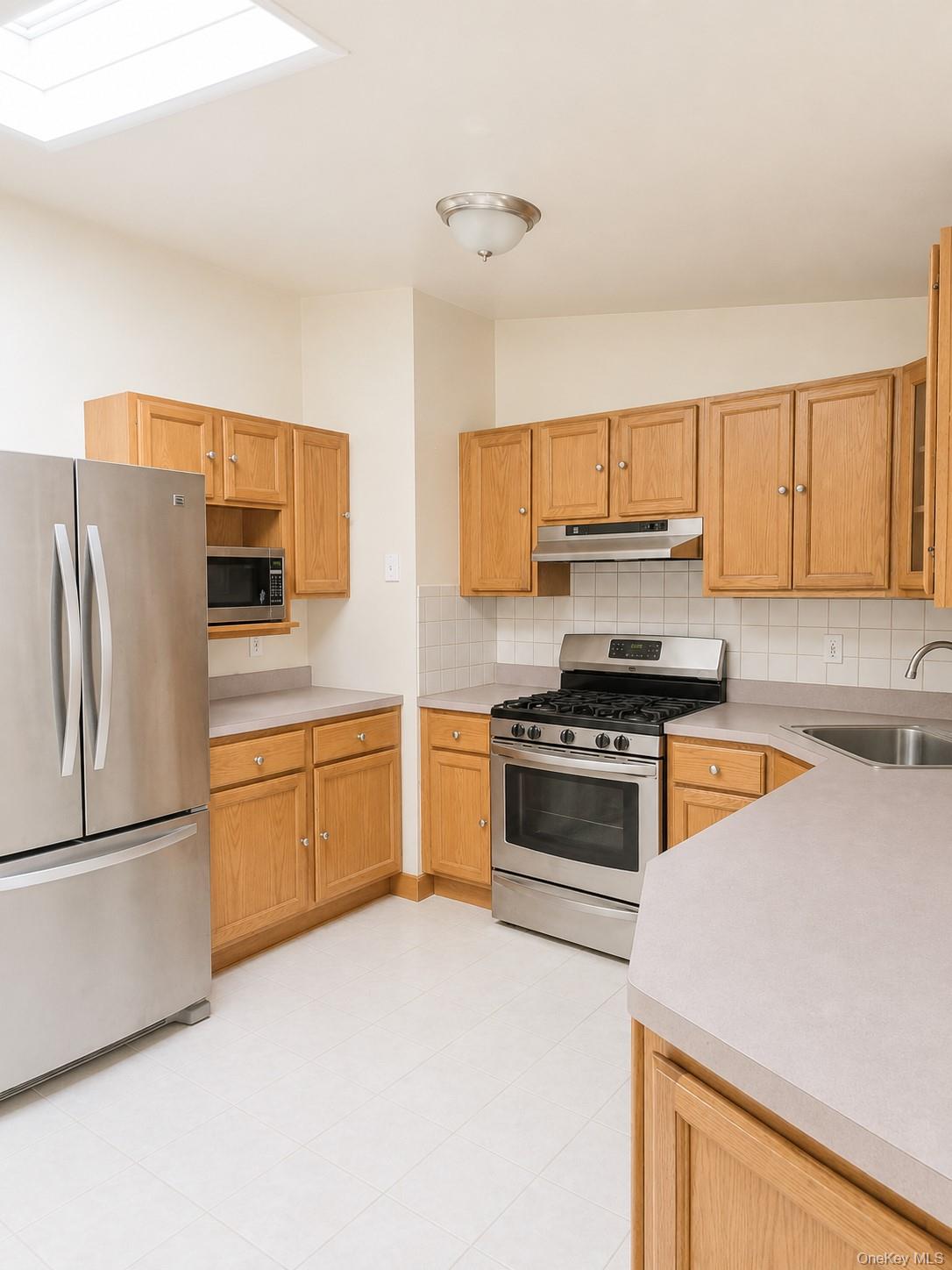 106 Days Avenue – For Rent photo 5