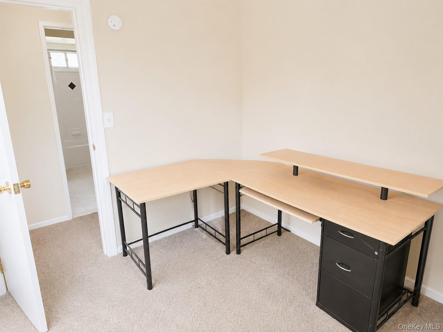 106 Days Avenue – For Rent photo 12