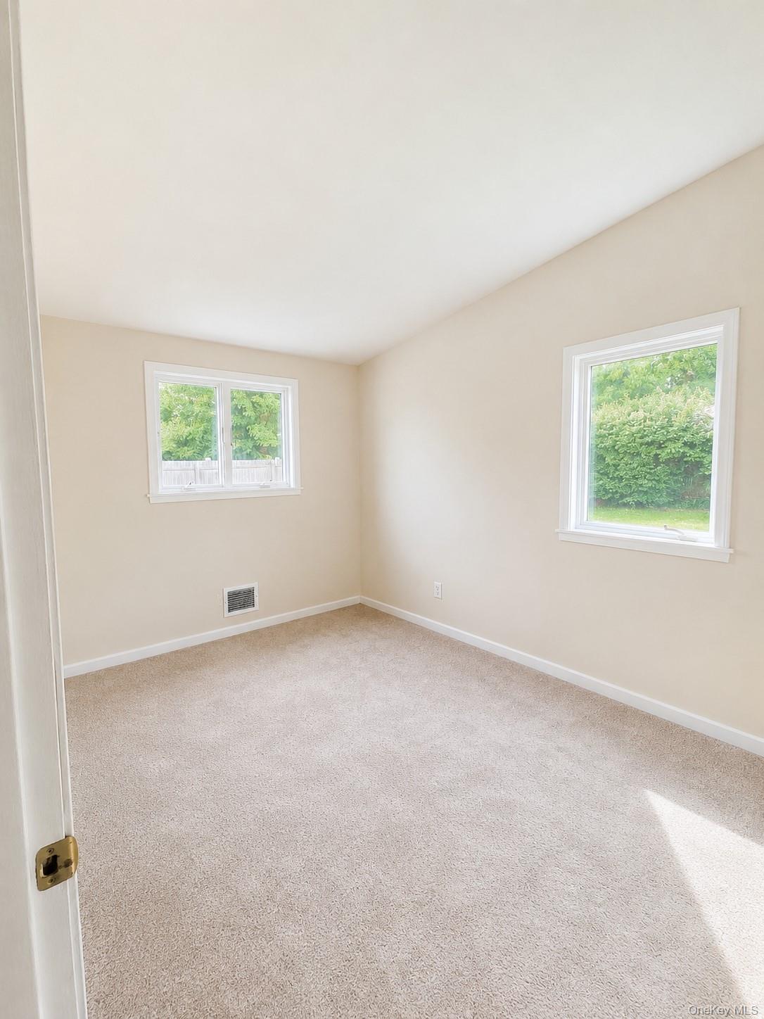 106 Days Avenue – For Rent photo 8