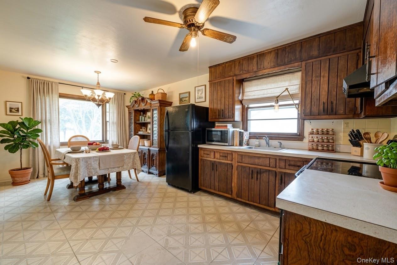 146 Carley Avenue – For Sale photo 6