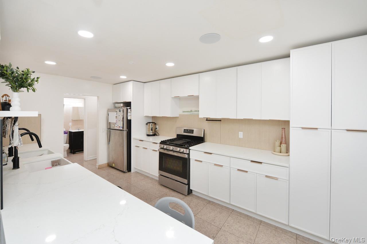 232 Kearsing Parkway, Unit G photo 2