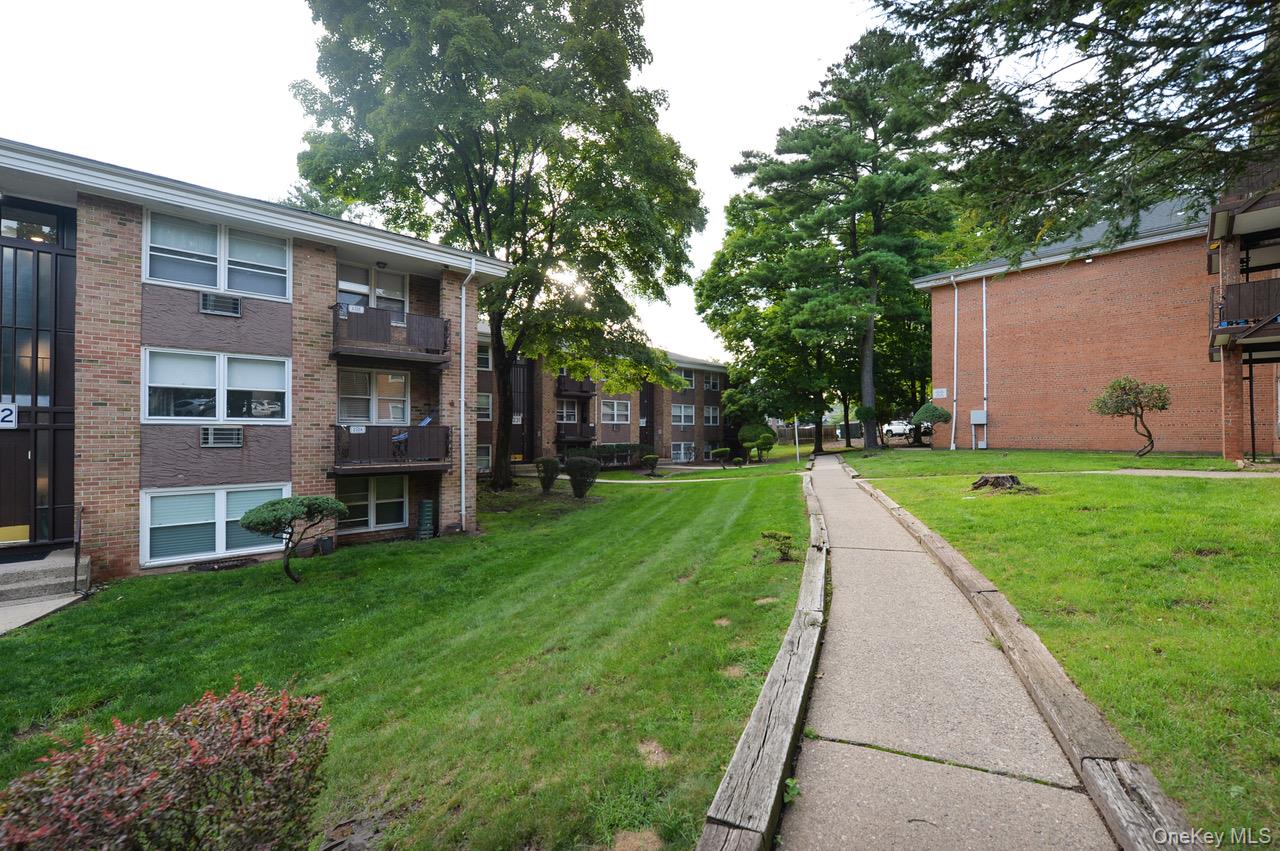 232 Kearsing Parkway, Unit G photo 10